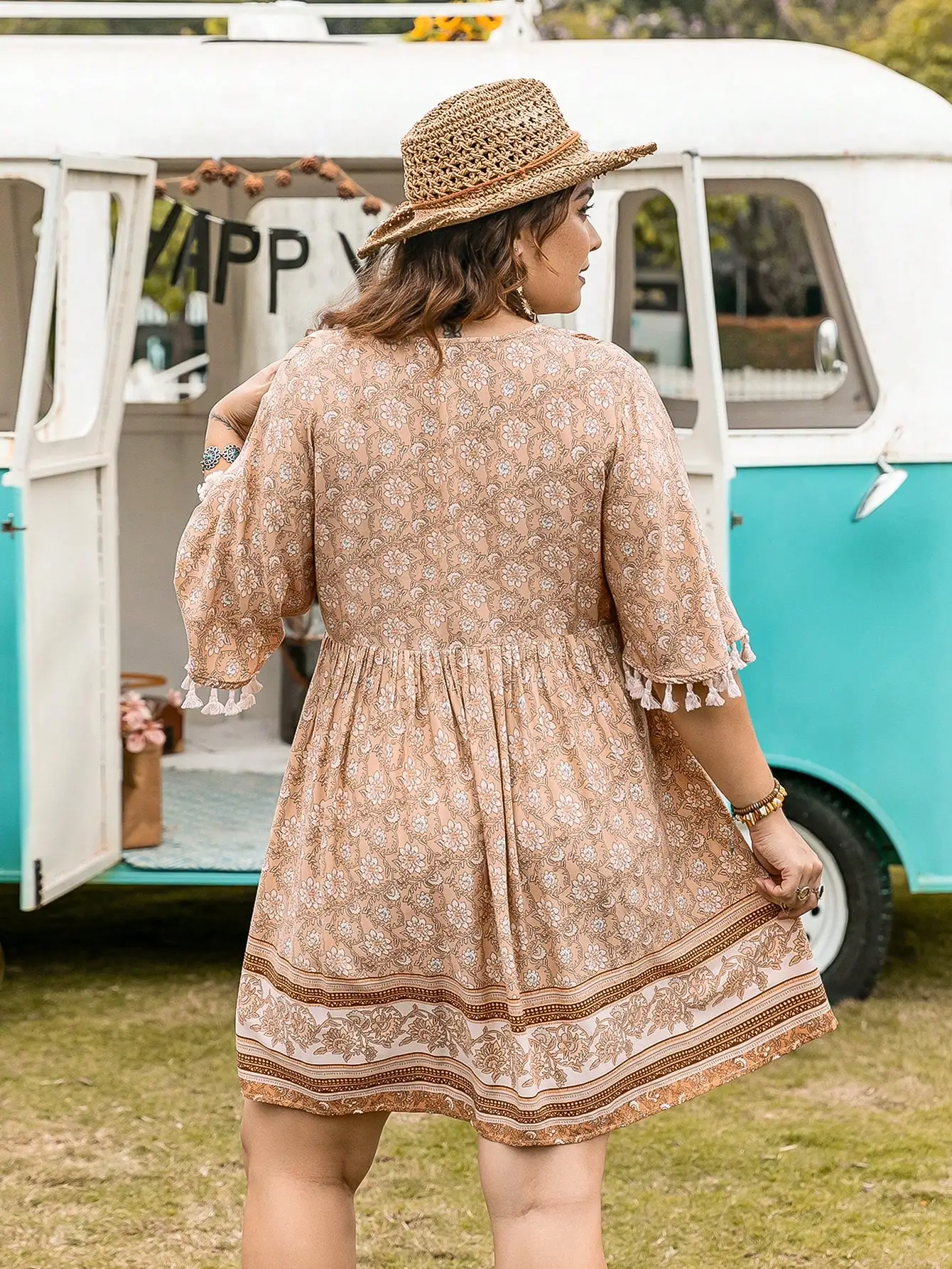 Robe Bohème Chic Courte S48b29bd786ec4788b90acf7731a79163h.webp