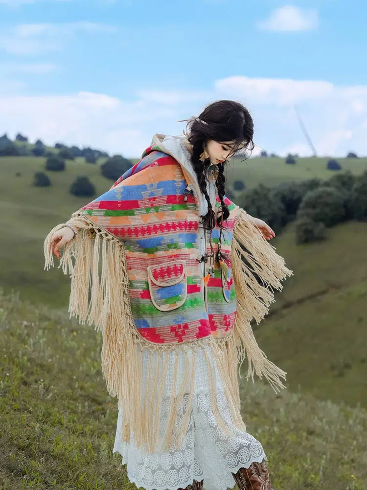 Poncho Femme Traditionnel S9e1008fdead948999b598bd9907497d9q.webp