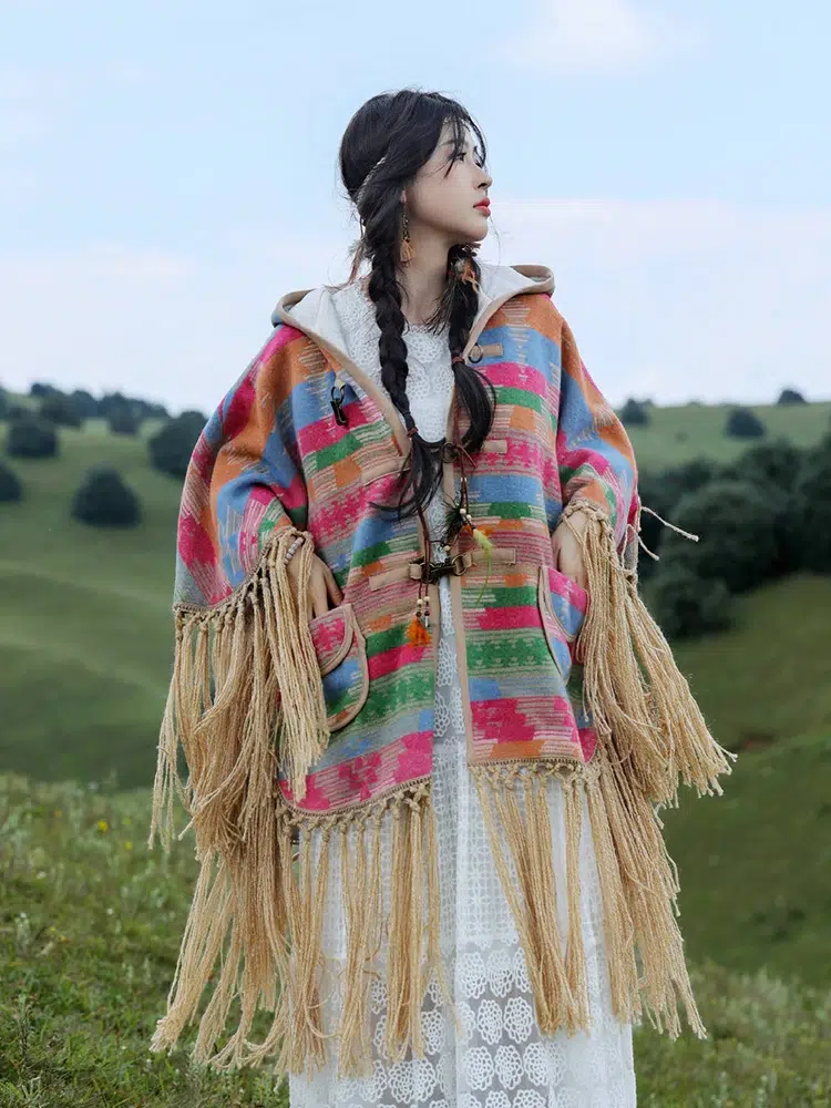 Poncho Femme Traditionnel S9e28997358fc48fd923f4e3b6a4fc9e5T.webp