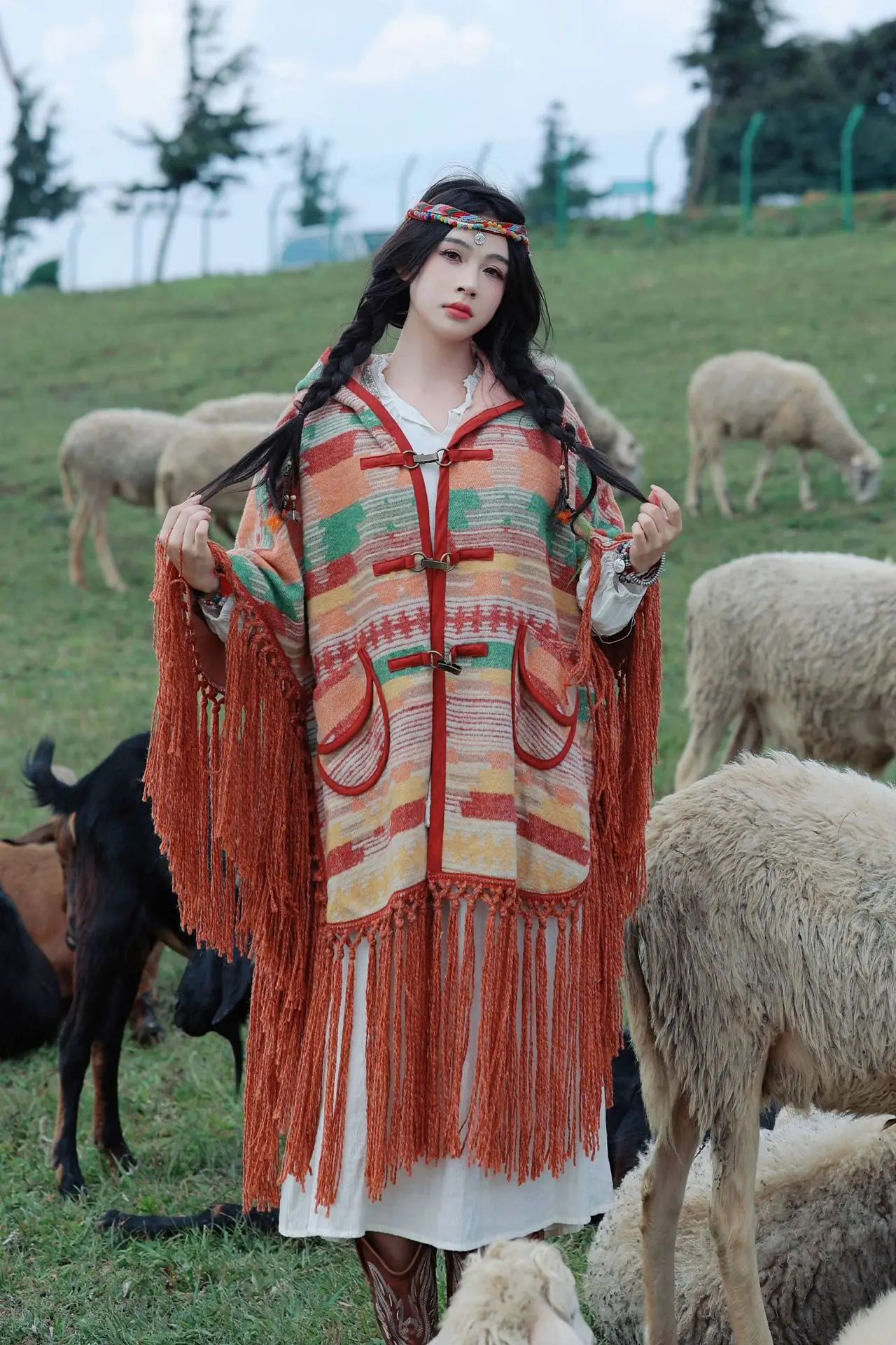 Poncho Femme Traditionnel Se598f720655145189098c487ca0c8544E.webp